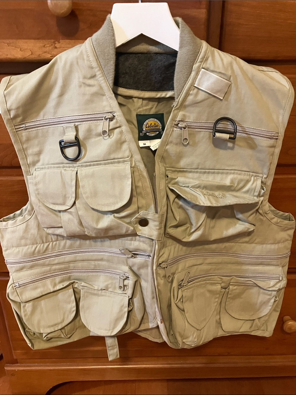Cabela's Khaki Multi-Pocket Outdoor Fly Fishing Vest size medium